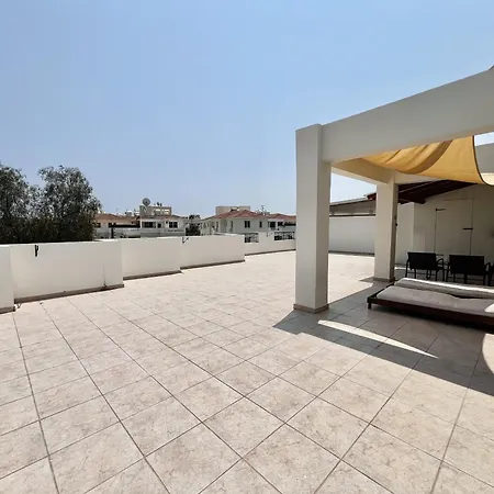 Sunny Palms Penthouse Lejlighed Oroklini